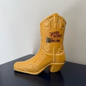 Bobby McGee's Conglomeration Yellow Ceramic Boot Collectible Figurine Vase 1985
